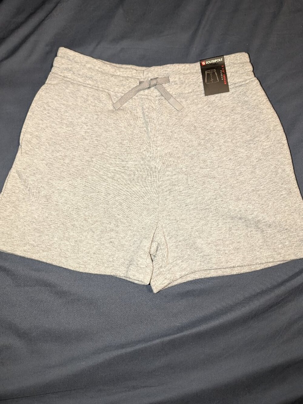 Southpole women's grey fleece shorts size medium 3.5 inch inseam nwt